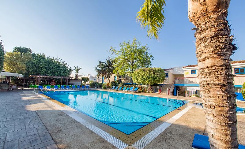 Green Bungalows Hotel Apartments