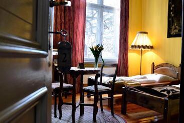 Hostel, Pokoje Gościnne Mleczarnia Ozonowane