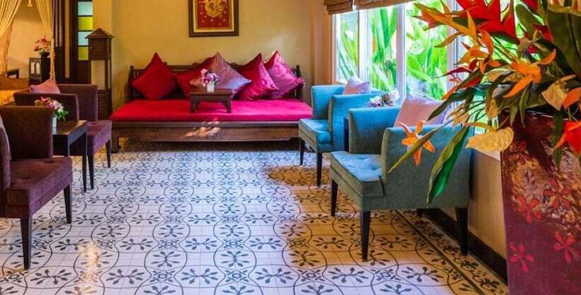 هتل Baan Amphawa Resort & Spa