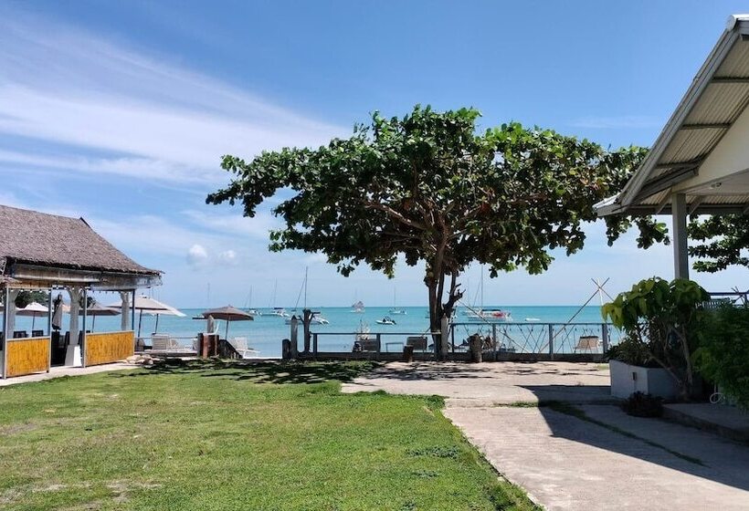 هتل Bay Beach Resort