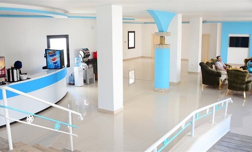 فندق Carina Resort