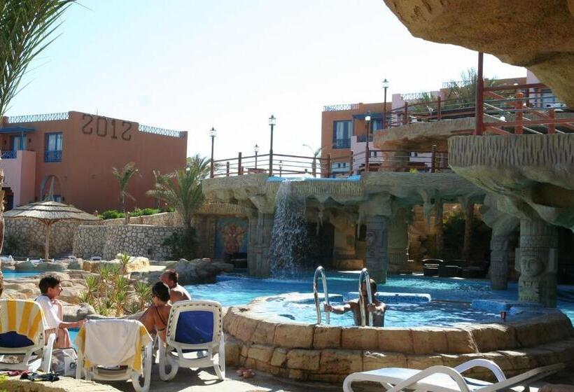 هتل Faraana Height Aqua Park Resort