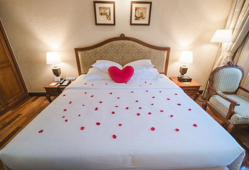 Fotos del hotel Grand  Saigon:  11