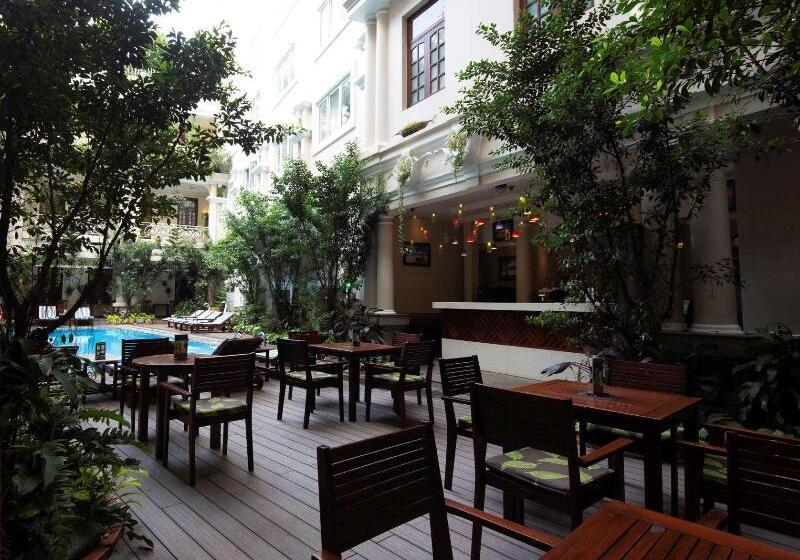 Fotos del hotel Grand  Saigon:  29