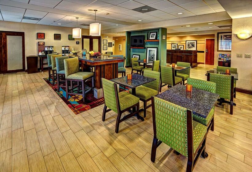 فندق Hampton Inn Manning