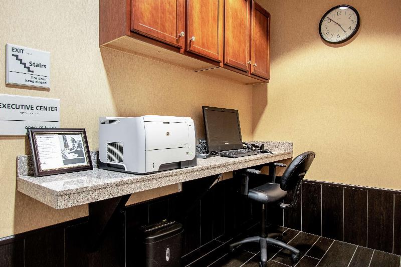 Отель Hampton Inn Pine Grove