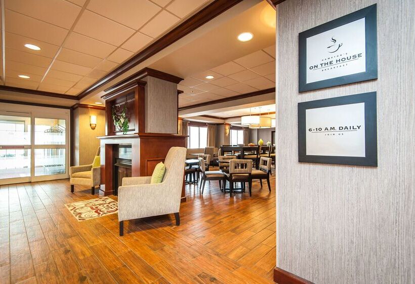 Отель Hampton Inn South Kingstown Newport Area