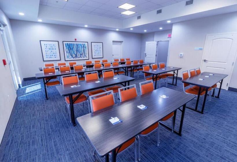 Holiday Inn Express Hotel & Suites Crestview South I 10, An Ihg