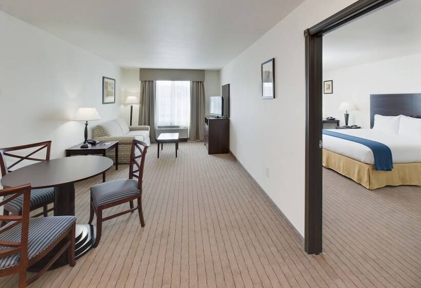 هتل Holiday Inn Express & Suites   Omaha I   80, An Ihg