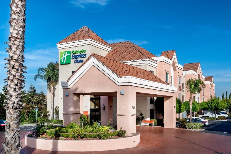 هتل Holiday Inn Express & Suites Lathrop, An Ihg