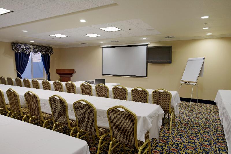 هتل Holiday Inn Express & Suites Lathrop, An Ihg