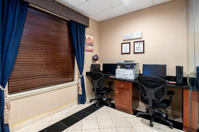 هتل Holiday Inn Express & Suites Lathrop, An Ihg