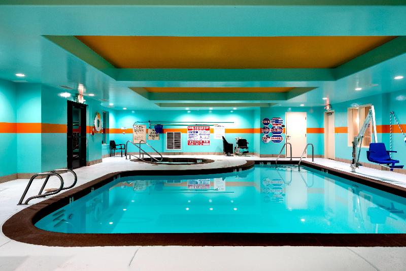 هتل Holiday Inn Express & Suites Lathrop, An Ihg