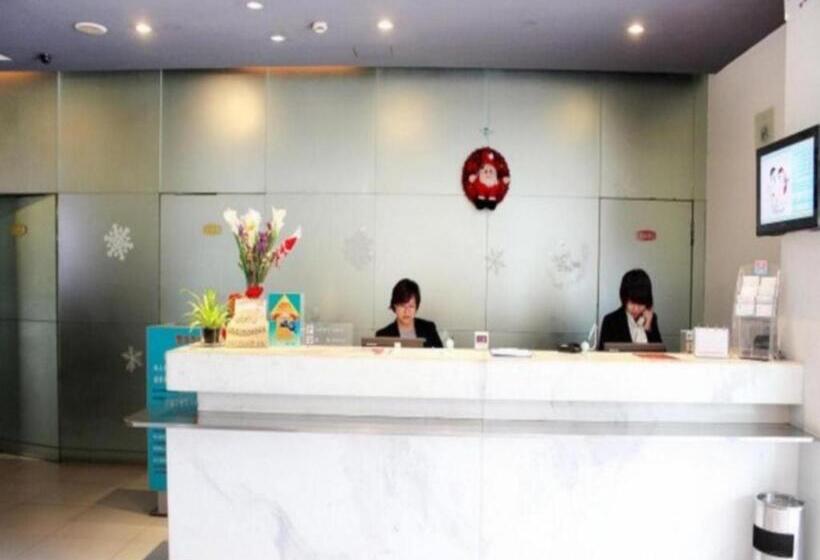 בית מלון כפרי Jinjiang Inn Shenzhen Airport