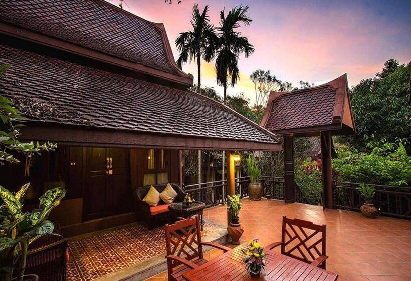 هتل Phuwanalee Resort