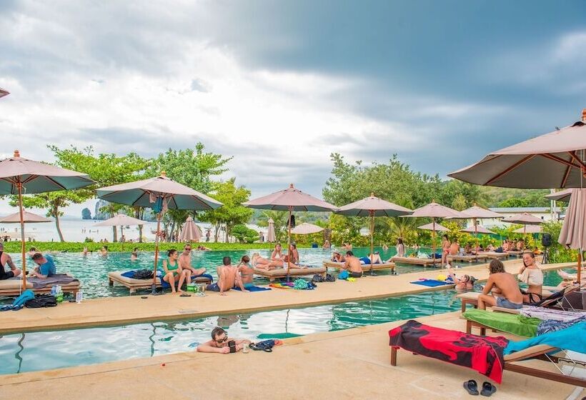 هتل Pp Charlie Beach Resort  Sha Plus