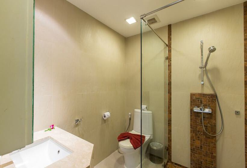 هتل The Palms, Kamala Beach   Sha Extra Plus