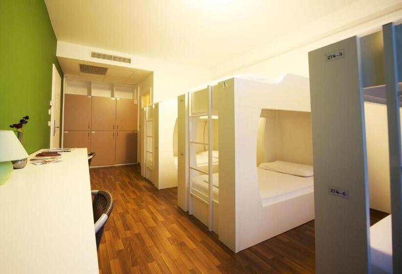 Funk Lounge Hostel