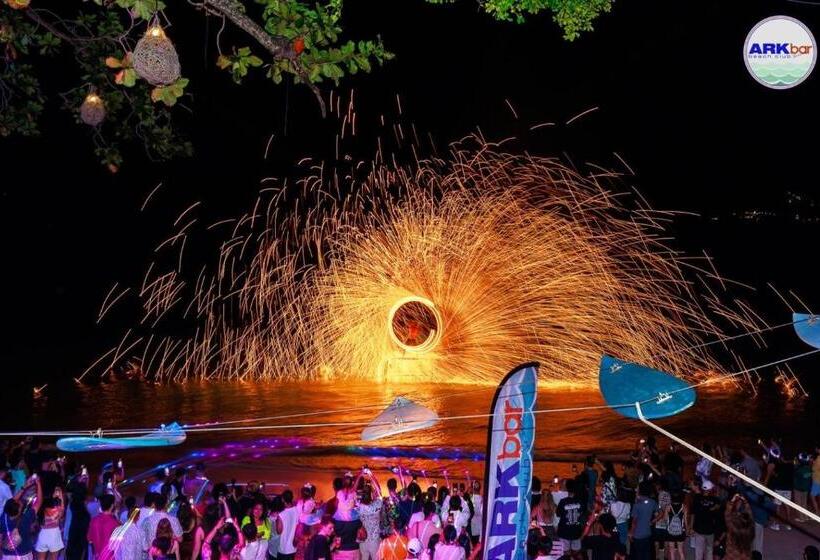 Fotos del hotel Ark Bar Beach Resort:  26