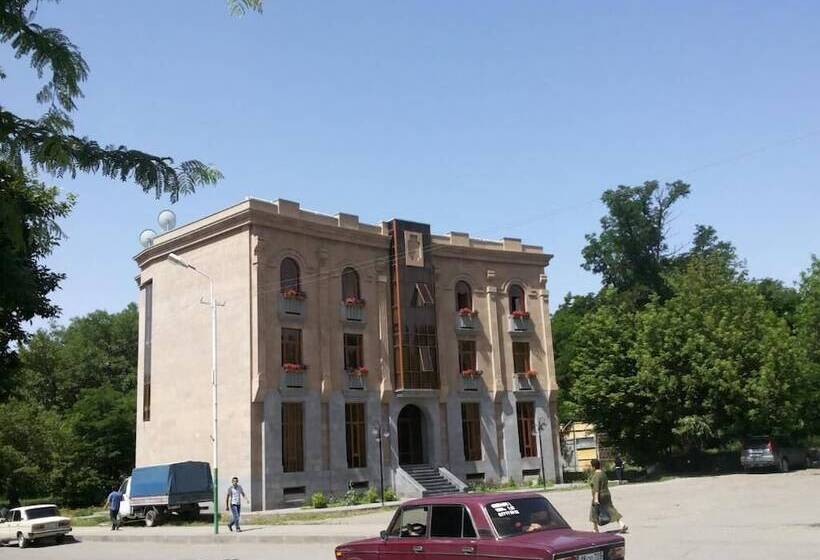 هتل Arpa