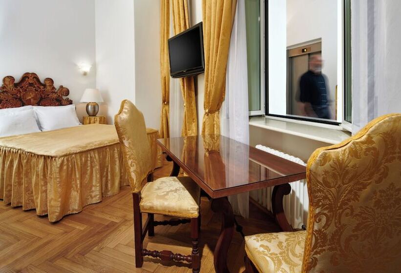 Fotos del hotel Charles Bridge Palace:  2