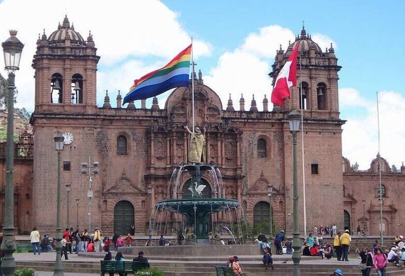 هتل Cusco Plaza Saphi
