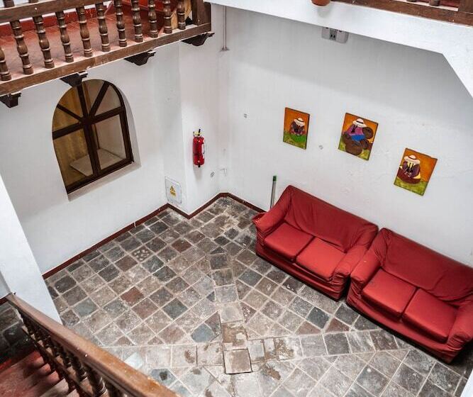 هتل Cusco Plaza Saphi