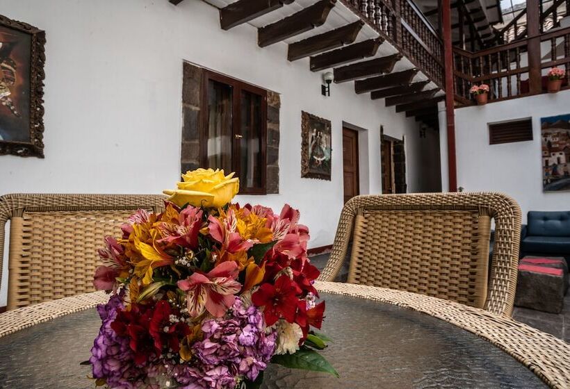 هتل Cusco Plaza Saphi