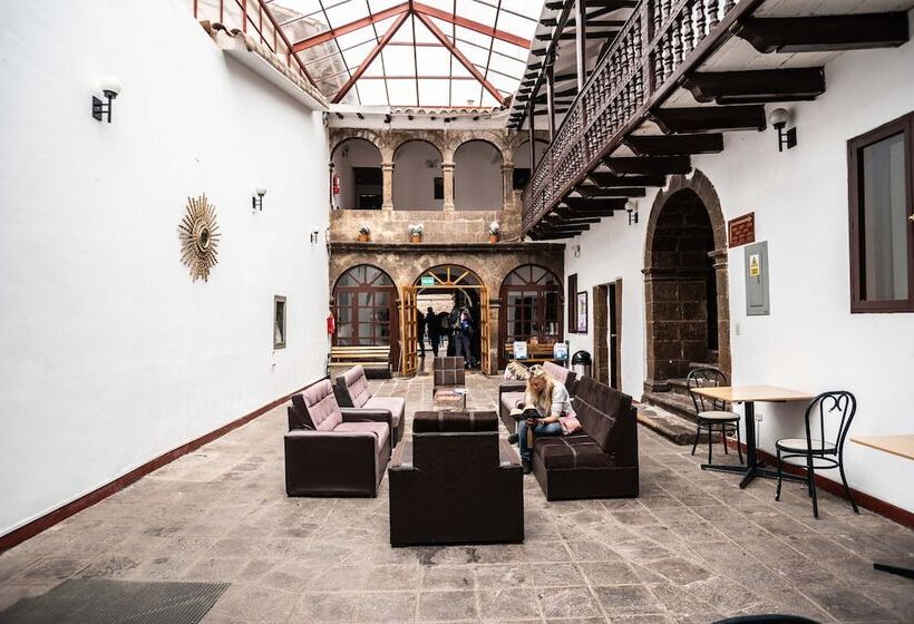 هتل Cusco Plaza Saphi