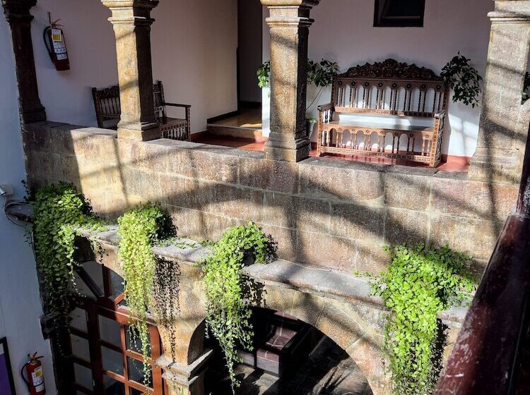 هتل Cusco Plaza Saphi
