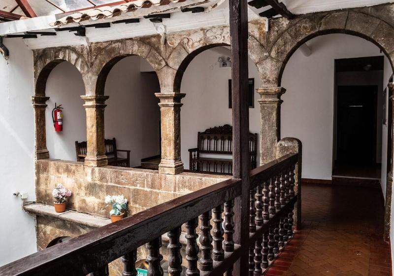 هتل Cusco Plaza Saphi