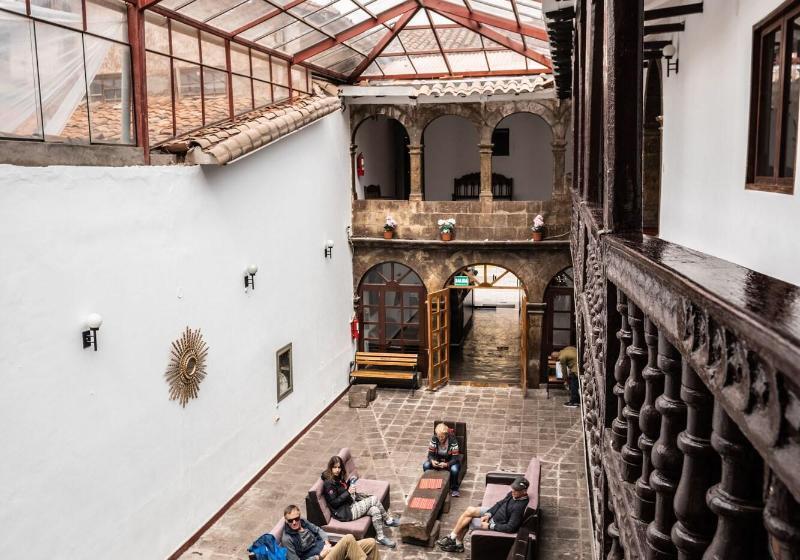 هتل Cusco Plaza Saphi