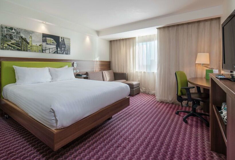 هتل Hampton By Hilton Birmingham Broad Street