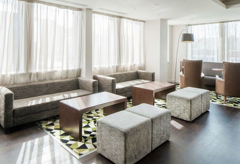 هتل Hampton By Hilton Birmingham Broad Street