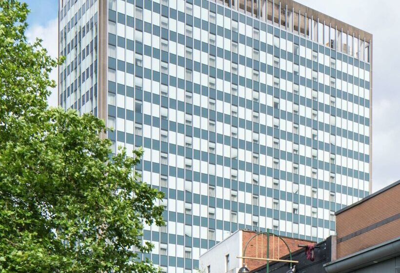 호텔 Hampton Inn Birmingham Broad Street