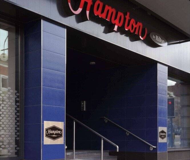 호텔 Hampton Inn Birmingham Broad Street