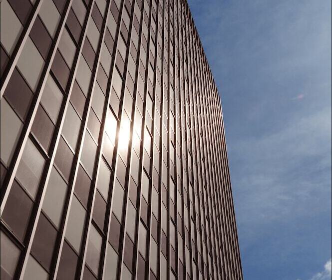 هتل Hampton By Hilton Birmingham Broad Street
