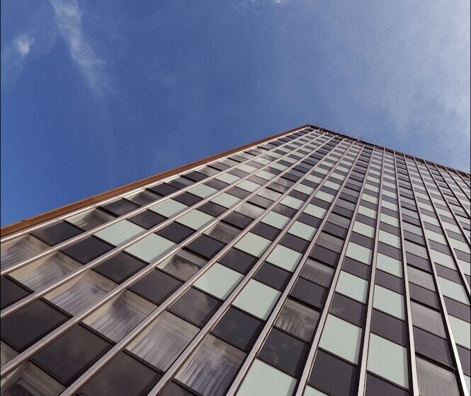هتل Hampton By Hilton Birmingham Broad Street