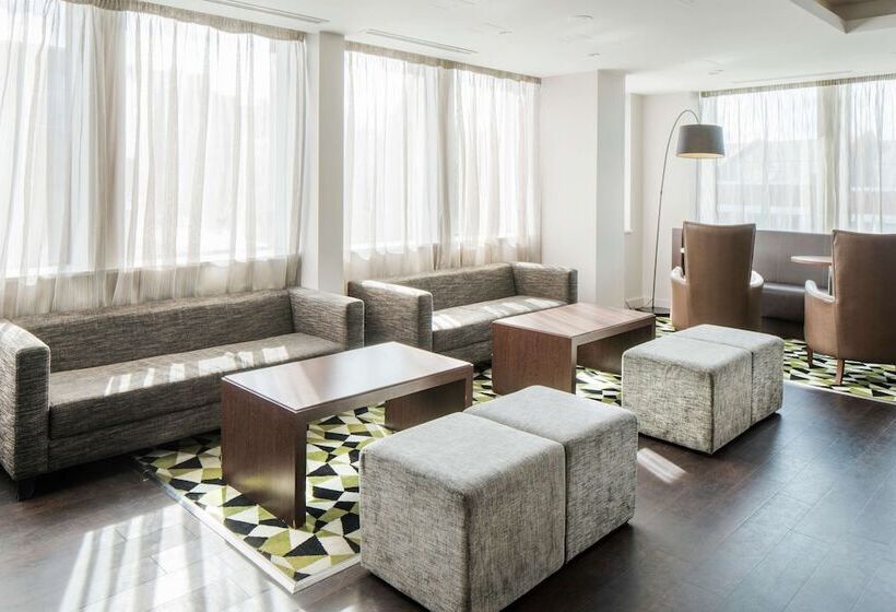 هتل Hampton By Hilton Birmingham Broad Street