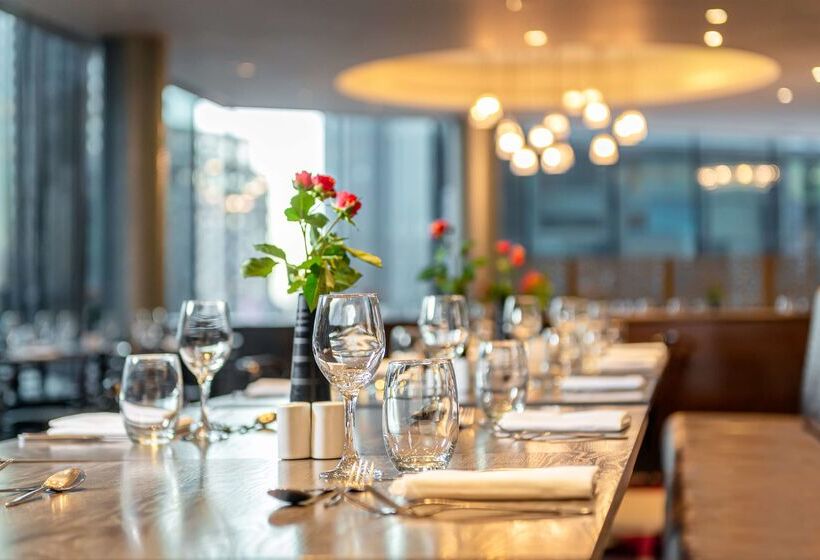 هتل Hilton London Wembley