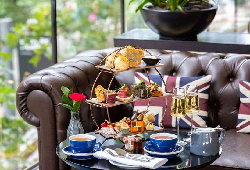 هتل Hilton London Wembley