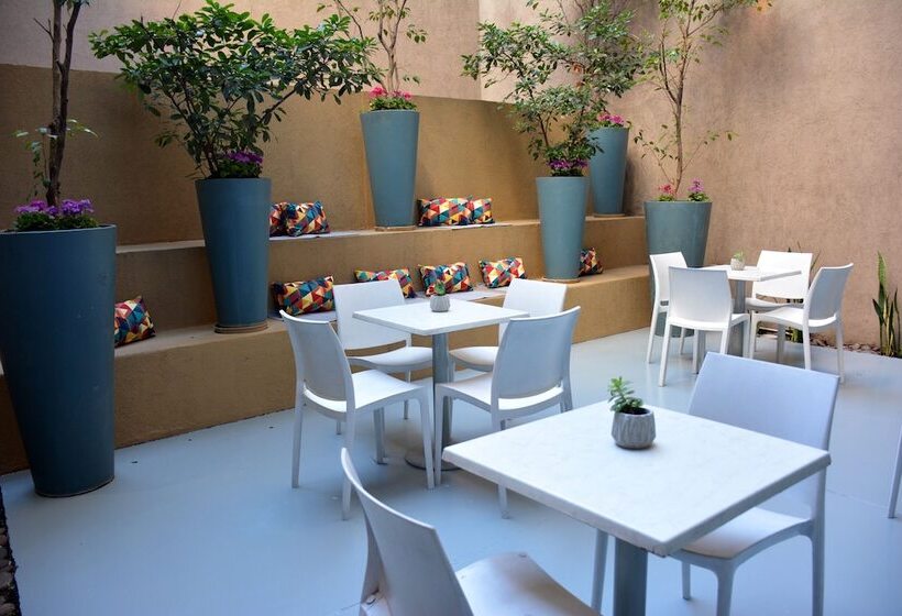 Fotos del hotel Howard Johnson Inn Palermo:  27