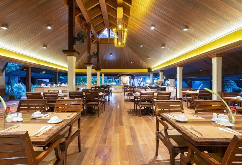 هتل Khaolak Bayfront Resort