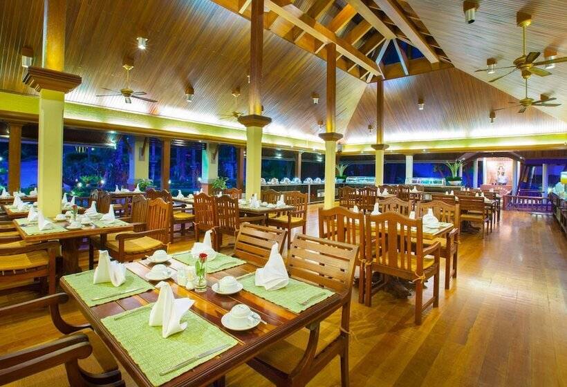 هتل Khaolak Bayfront Resort