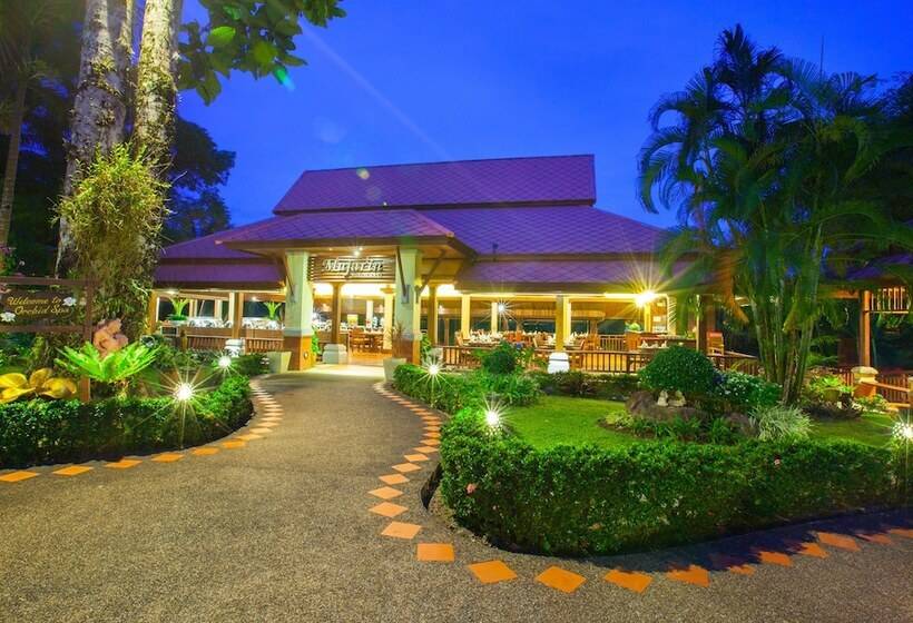 هتل Khaolak Bayfront Resort