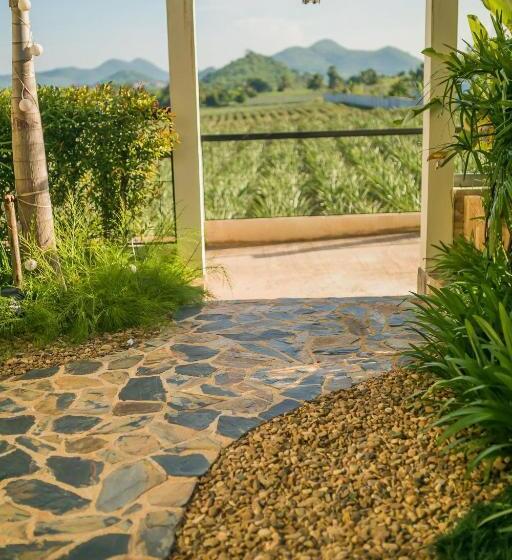 هتل Pa Prai Villa At The Plantation