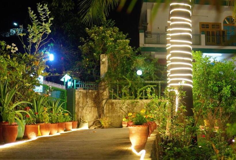 هتل Panambi Tapovan Resort