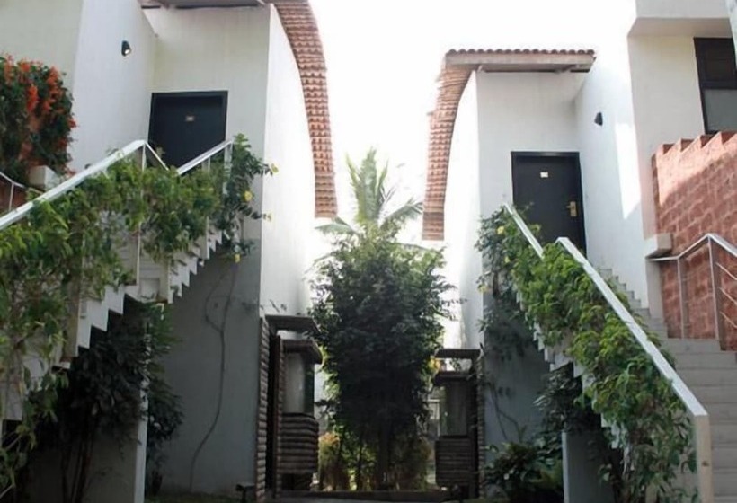 هتل The Windflower Resorts And Spa
