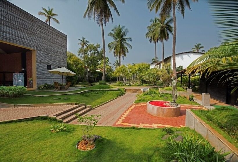 هتل The Windflower Resorts And Spa
