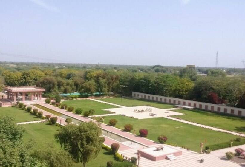 Fotos del hotel Umaid Lake Palace  An Organic Retreat:  11